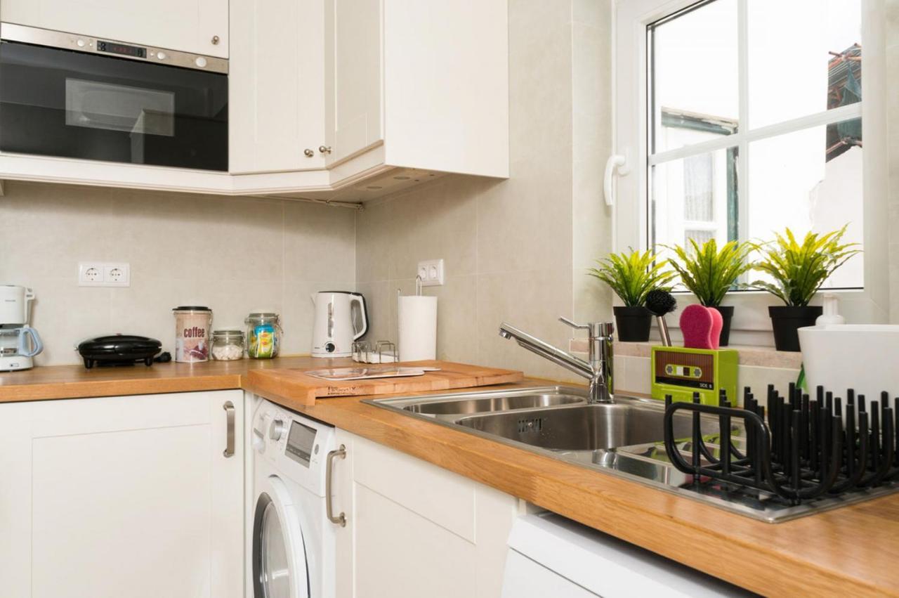 Stylish Lisbon Apartment In Alfama エクステリア 写真