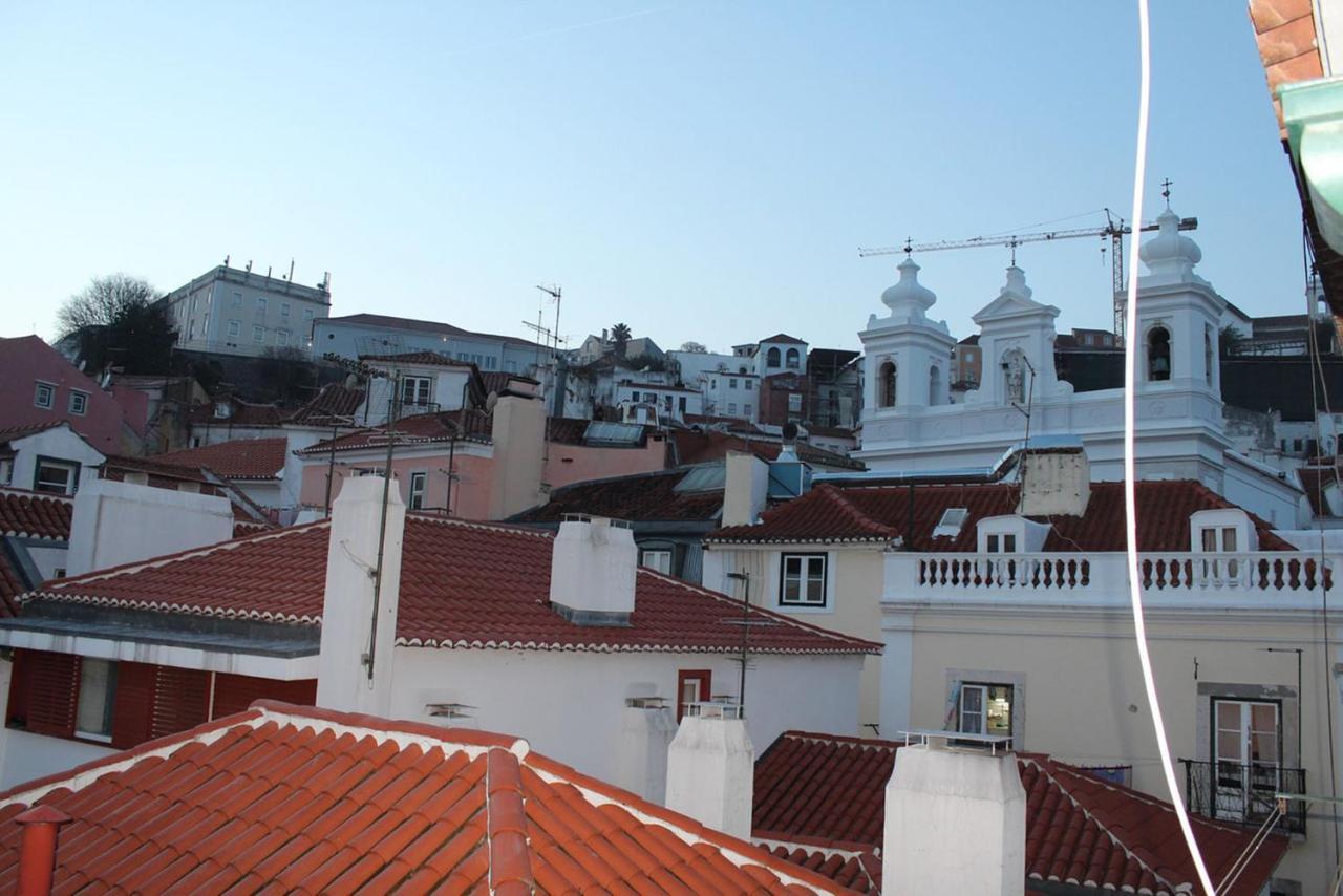 Stylish Lisbon Apartment In Alfama エクステリア 写真